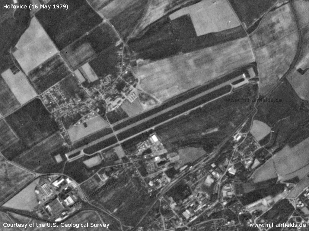 Flugplatz Hořovice auf einem Satellitenbild 1979