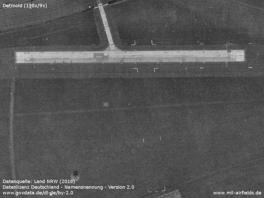 Detmold runway 09/27 and grass runway