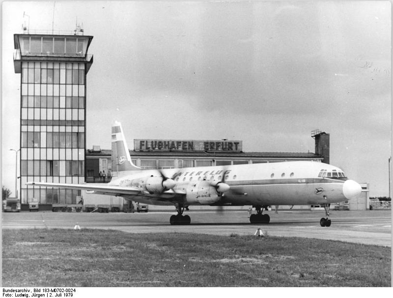 Interflug Il-18 am DDR-Flughafen Erfurt (1979)