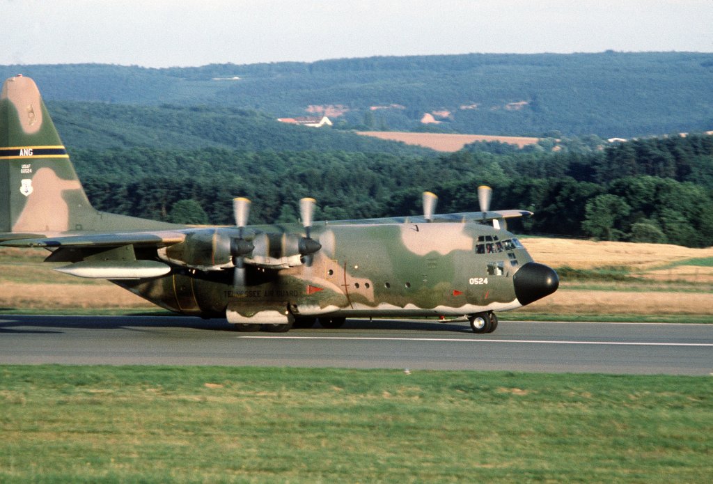 C-130E Hercules der Tennessee Air National Guard in Sembach