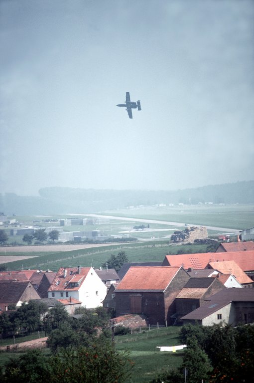 A-10 Thunderbolt der US Air Force auf dem Flugplatz Sembach
