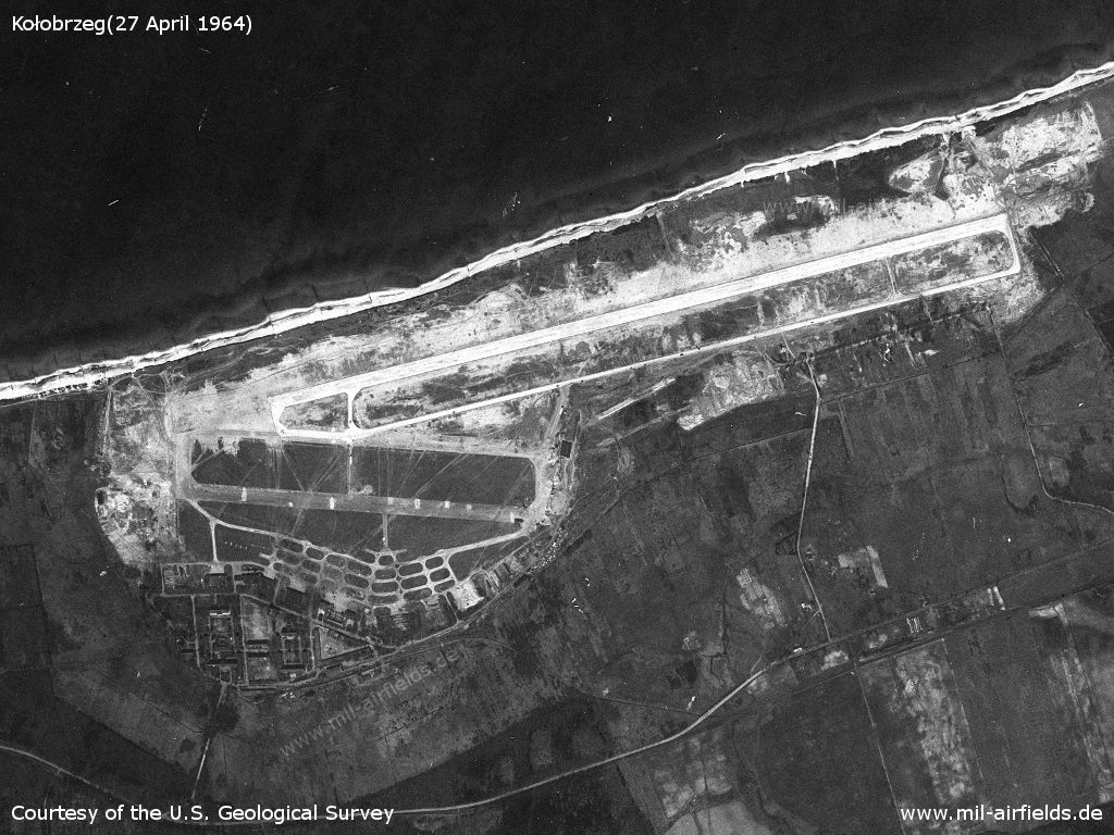 Satellitenbild Flugplatz Kołobrzeg, Polen 1967