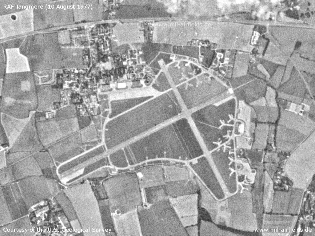 Satellitenbild RAF Tangmere, England 1977