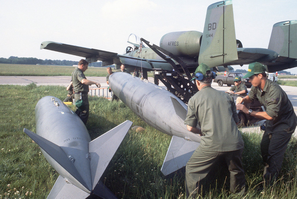 Removal of the wing tanks from an Air Force Reserve A-10 Thunderbolt