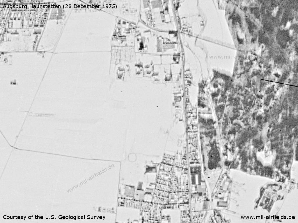 Flugplatz Haunstetten auf einem Satellitenbild 1975