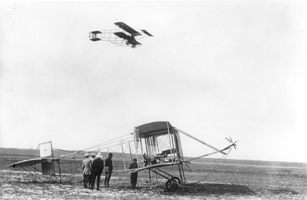 Robert Fey auf Farman-Flugzeug, Amerigo