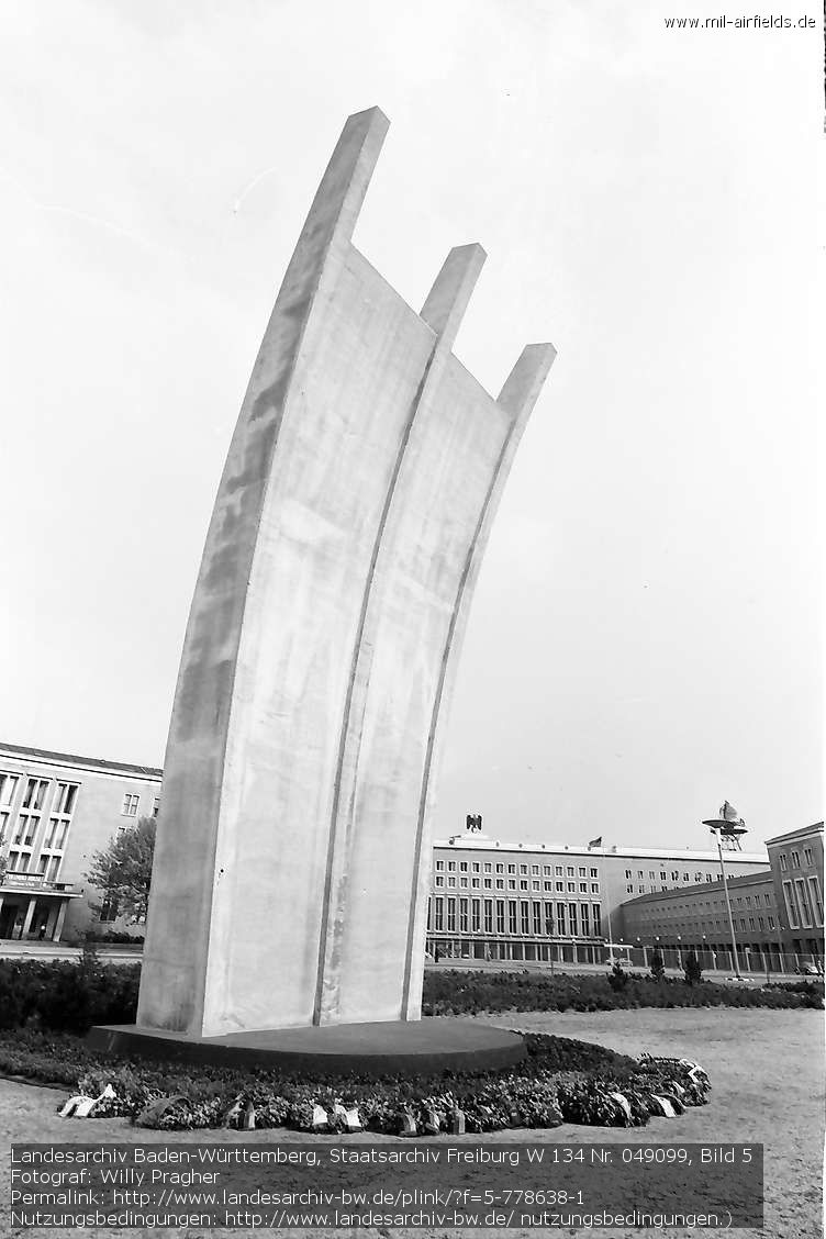 Luftbrücken-Denkmal