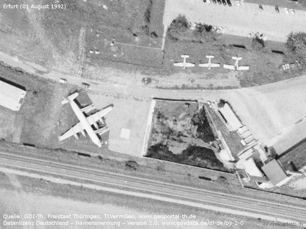 Ausgestellte Flugzeuge Il-18