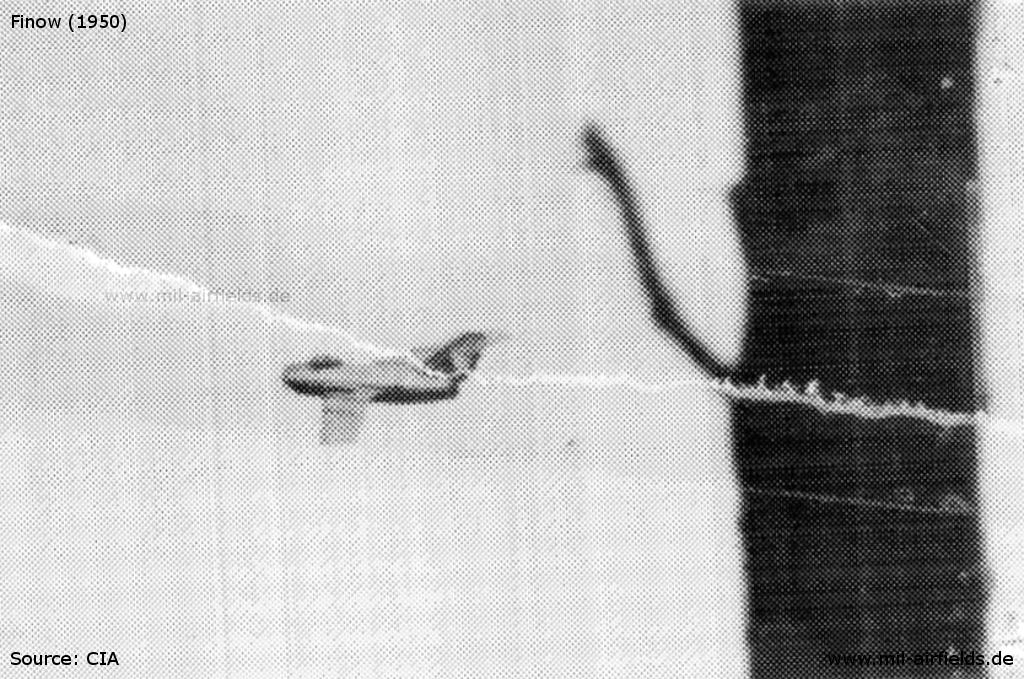 MiG-15 auf dem Flugplatz Finow