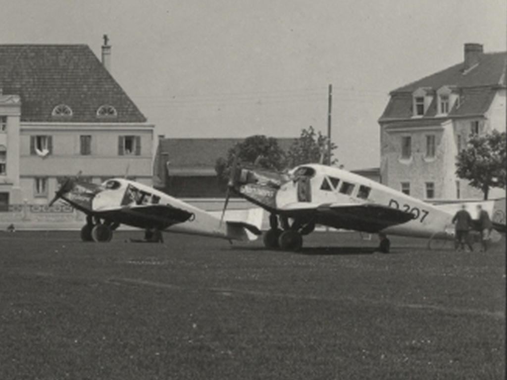 Flugzeuge Junkers F-13 in München Oberwiesenfeld
