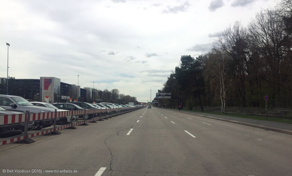 Große Straße und Messe Nürnberg