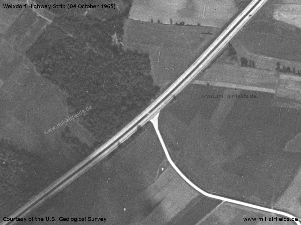 Connection path between Dresden Airport, GDR, and the highway strip