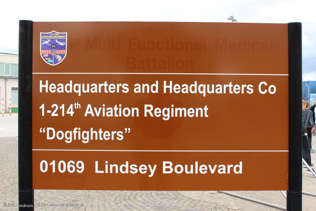 Sign: Headquarters and headquarters Co 1-214th Aviation Regiment 