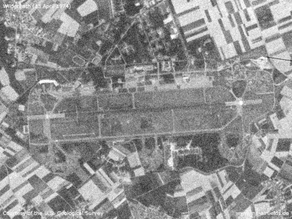 Flugplatz Wildenrath auf einem Satellitenbild 1974