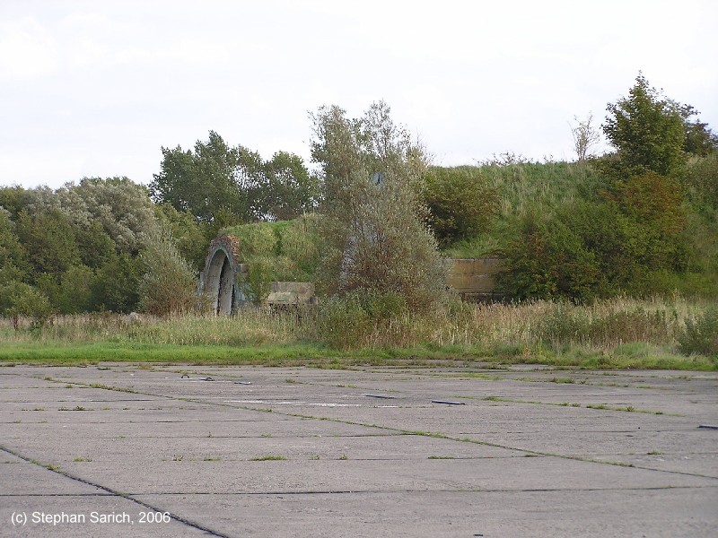 Flugzeugdeckung Kołobrzeg